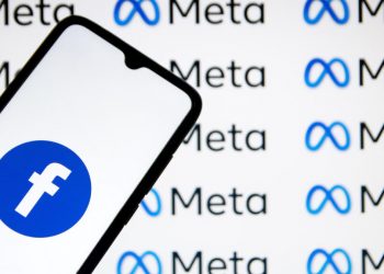 Facebook z ultimatom Evropi